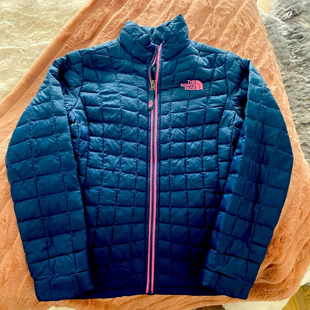 Girls 10/12 North Face Thermoball jacket